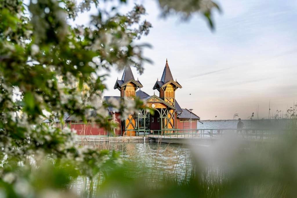 Petertuende Vendeghaz Villa Keszthely Bagian luar foto